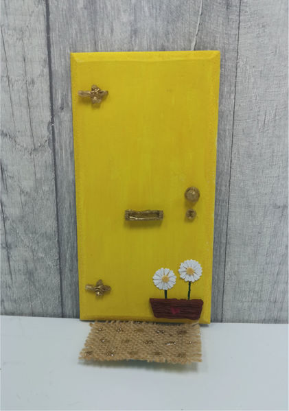 Picture of Fairy Door Yellow